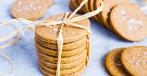 10 مورد از مضرات بیسکویت