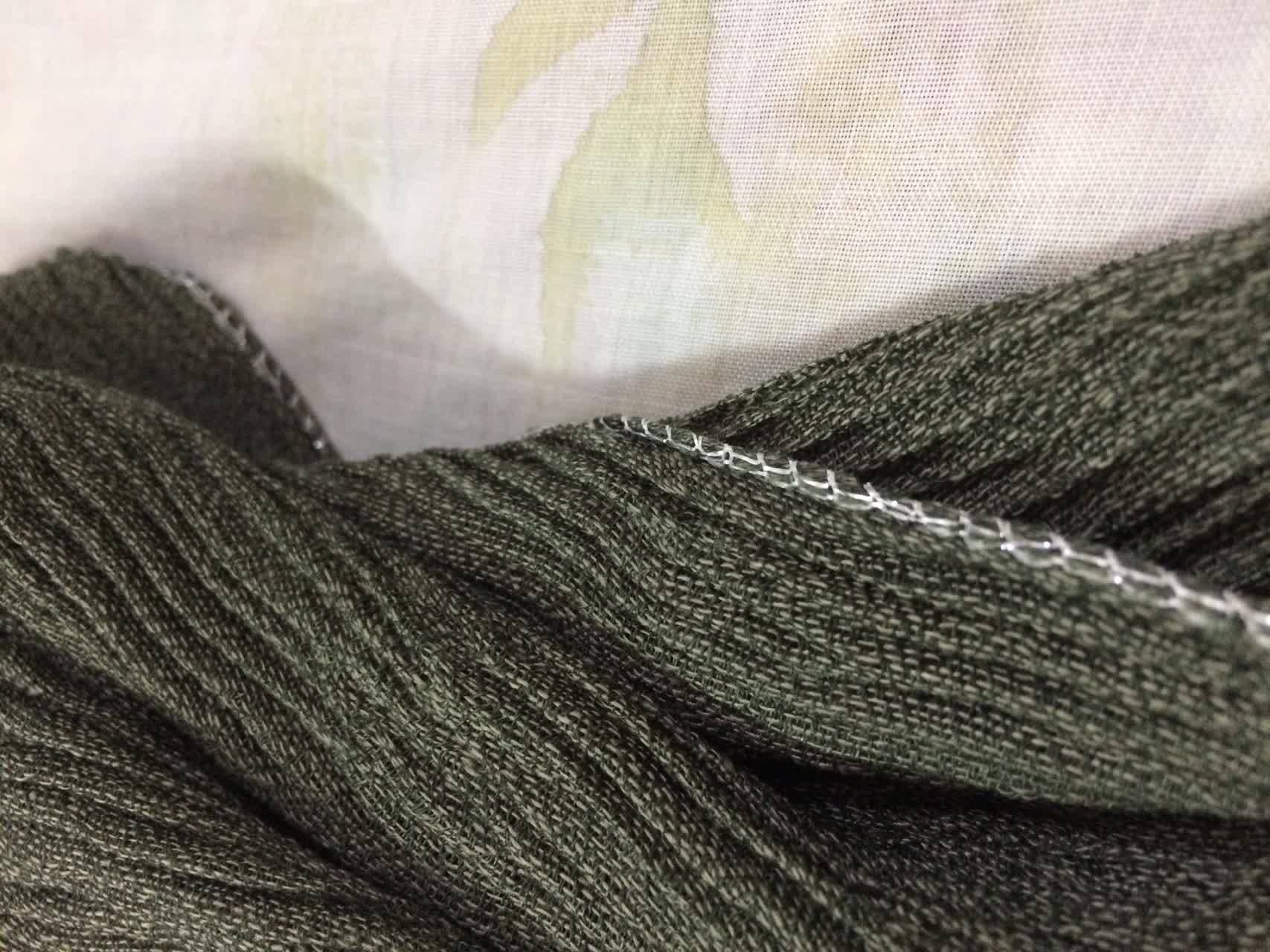 شال پلیسه برشکا سبز ماشی دورلمه منگوله دار عرض پهن - Image 2