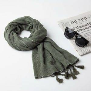 شال پلیسه برشکا سبز ماشی دورلمه منگوله دار عرض پهن