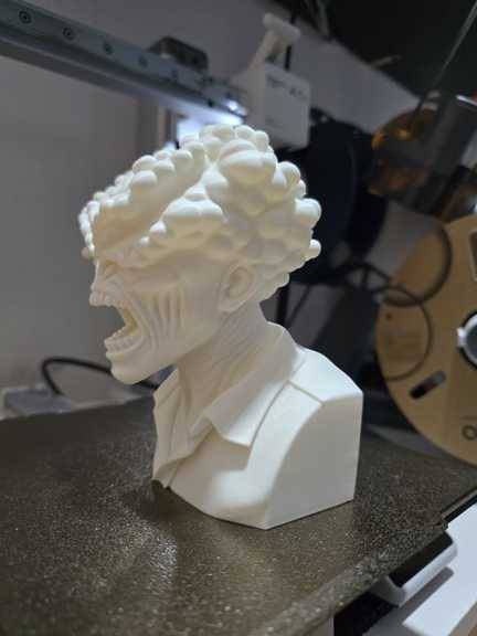 مجسمه هنری طرح سریال آخرین بازمانده از ما The Last Of Us - Image 3